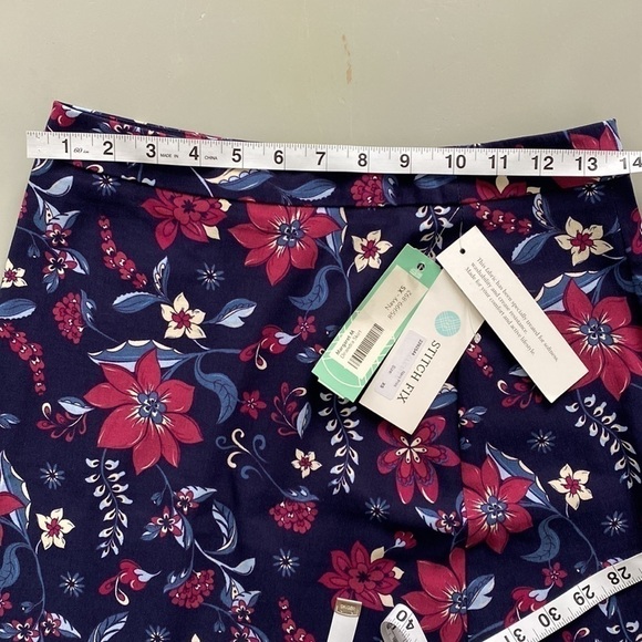 Margaret M Deandra Floral Navy A-line Skirt Size XS - Picture 7 of 11